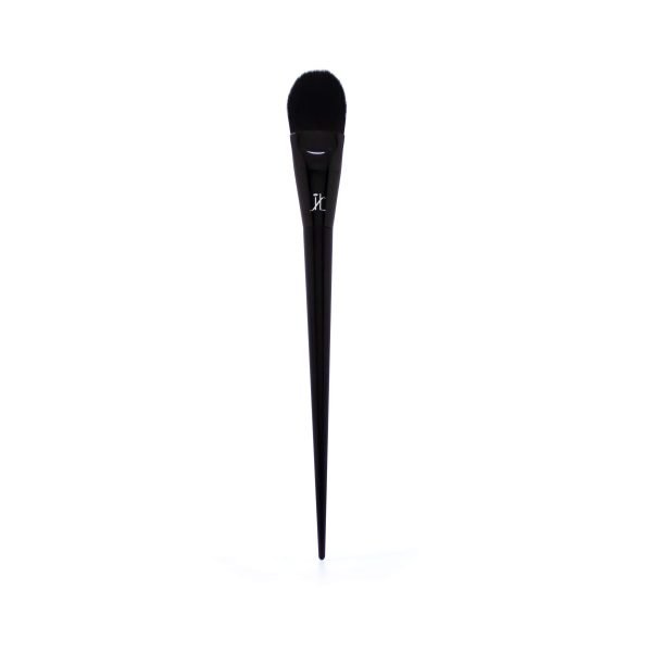 Flat-Tip Foundation Brush